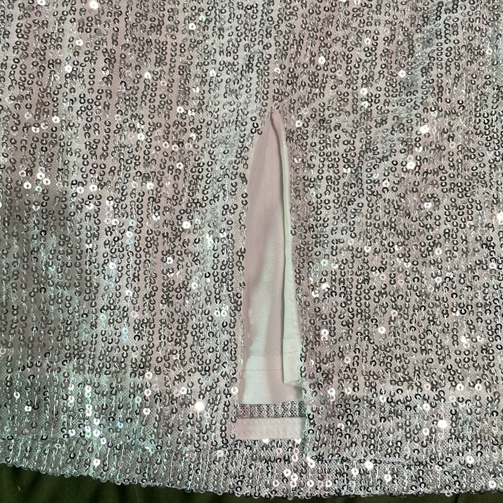 Criss Cross Tie Back Sequin Tee & Skirt with Slit Set - Picture 11 of 11